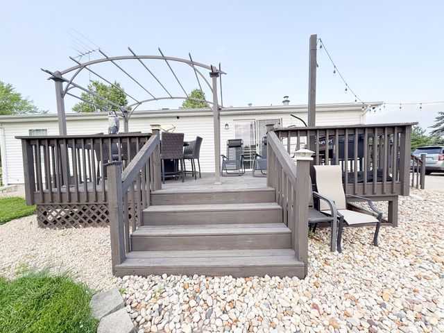 1735 Nachusa Road, Dixon, IL 61021