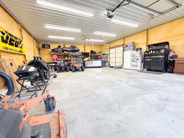 1735 Nachusa Road, Dixon, IL 61021