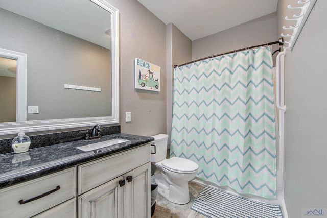 2394 Highway 1, Grand Isle, LA 70358