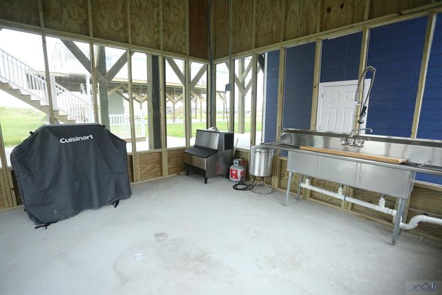 2394 Highway 1, Grand Isle, LA 70358