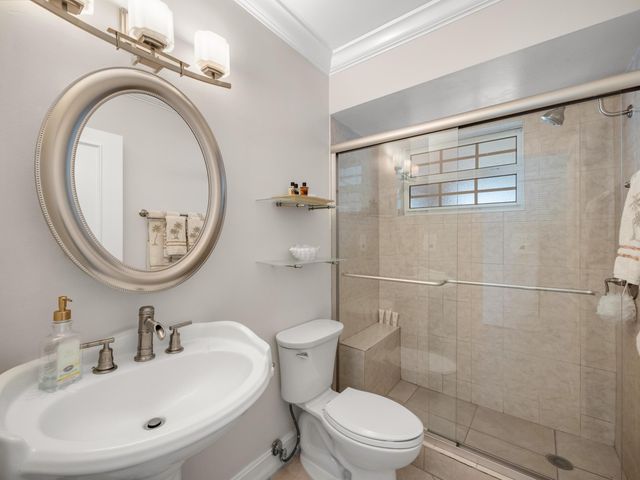 133 Clubhouse Boulevard, Atlantis, FL 33462