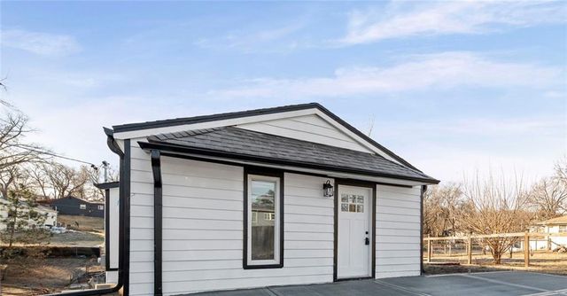 1128 Quincy Street, Leavenworth, KS 66048