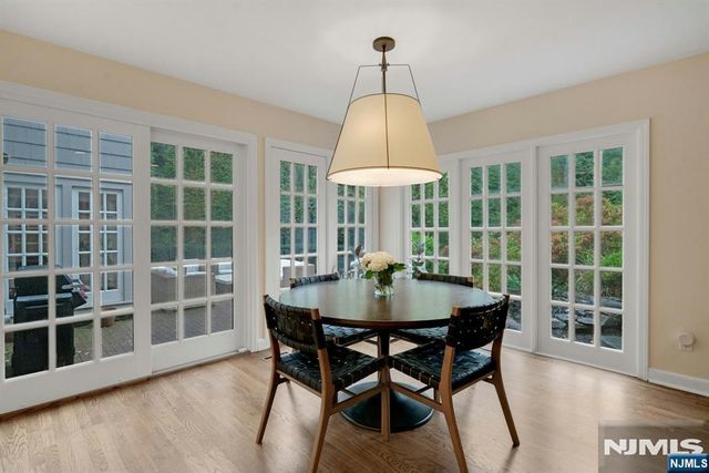 39 Wyncote Road, Ho-ho-kus, NJ 07423