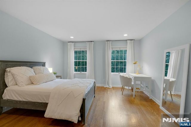 39 Wyncote Road, Ho-ho-kus, NJ 07423