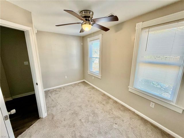 2023 Holladay ST, Portsmouth, VA 23704