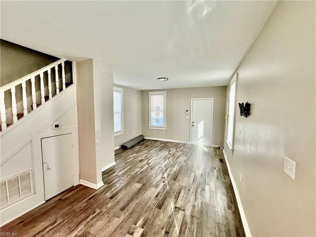 2023 Holladay ST, Portsmouth, VA 23704