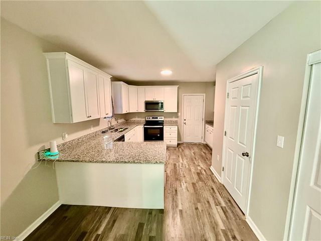 2023 Holladay ST, Portsmouth, VA 23704