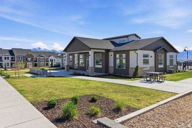 1039 N WAYNE DR, Saratoga Springs, UT 84045