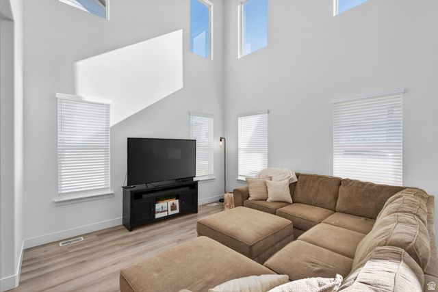 1039 N WAYNE DR, Saratoga Springs, UT 84045