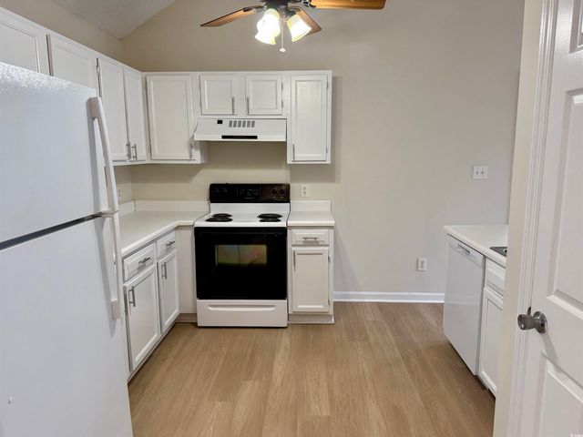 911 Charles St., North Myrtle Beach, SC 29582