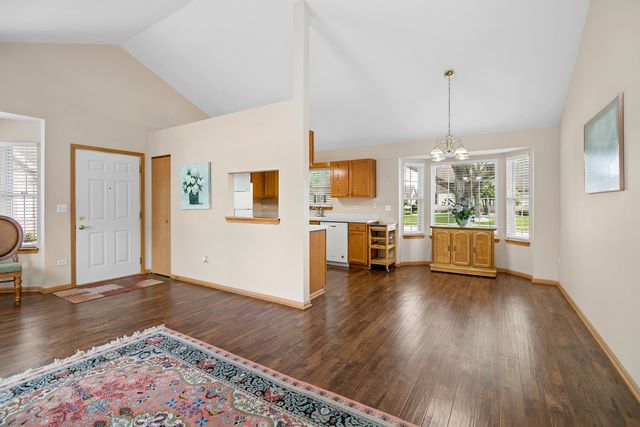 1880 Willow Circle Drive, Crest Hill, IL 60403