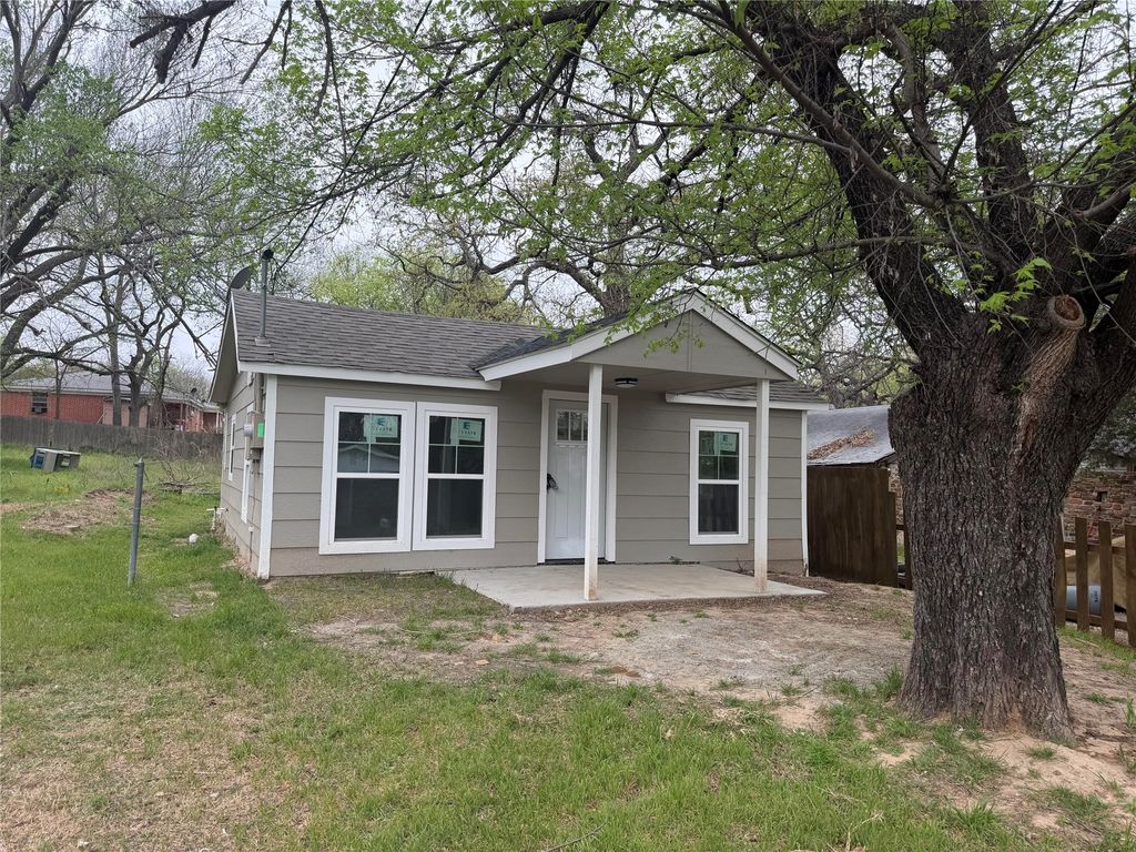 613 Bryan Street, Weatherford, TX 76086 — photo 2