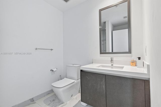851 NE 1st Avenue 3611, Miami, FL 33132