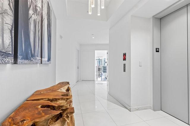 851 NE 1st Avenue 3611, Miami, FL 33132
