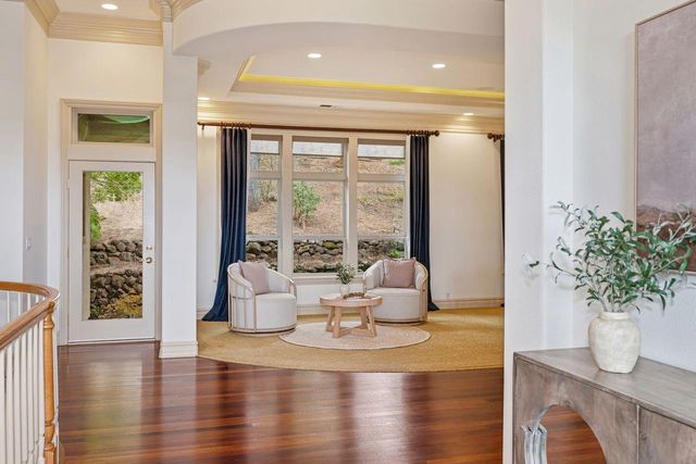 2322 Clubhouse Dr, Rocklin, CA 95765