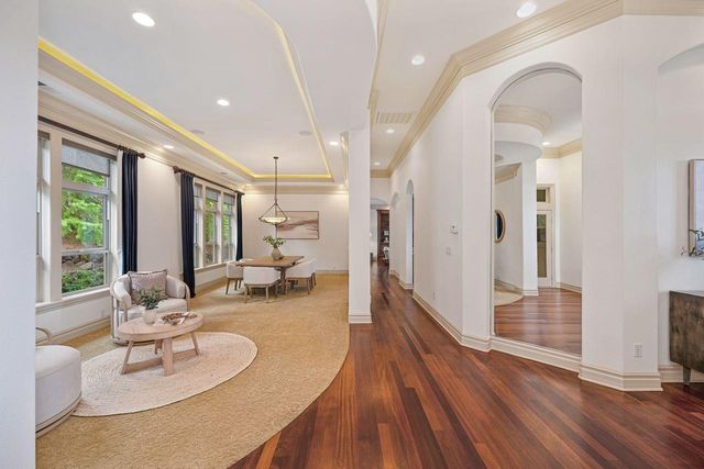 2322 Clubhouse Dr, Rocklin, CA 95765