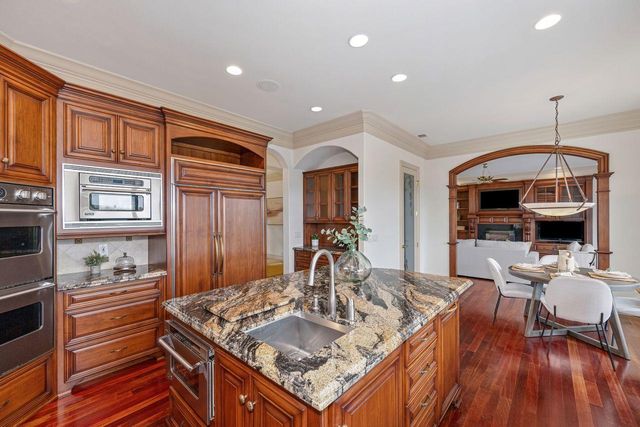 2322 Clubhouse Dr, Rocklin, CA 95765
