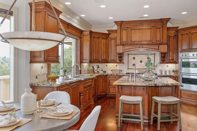 2322 Clubhouse Dr, Rocklin, CA 95765