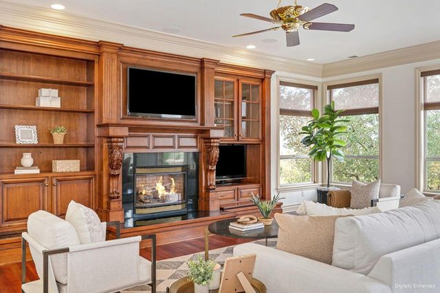 2322 Clubhouse Dr, Rocklin, CA 95765