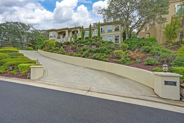 2322 Clubhouse Dr, Rocklin, CA 95765