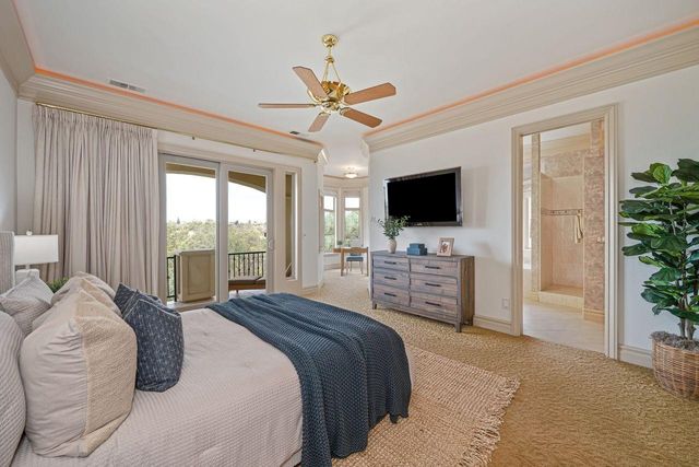 2322 Clubhouse Dr, Rocklin, CA 95765