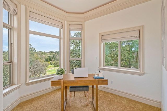 2322 Clubhouse Dr, Rocklin, CA 95765