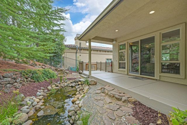 2322 Clubhouse Dr, Rocklin, CA 95765