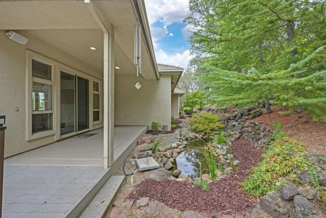 2322 Clubhouse Dr, Rocklin, CA 95765