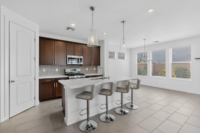1805 Sunset Street SE, Albuquerque, NM 87123