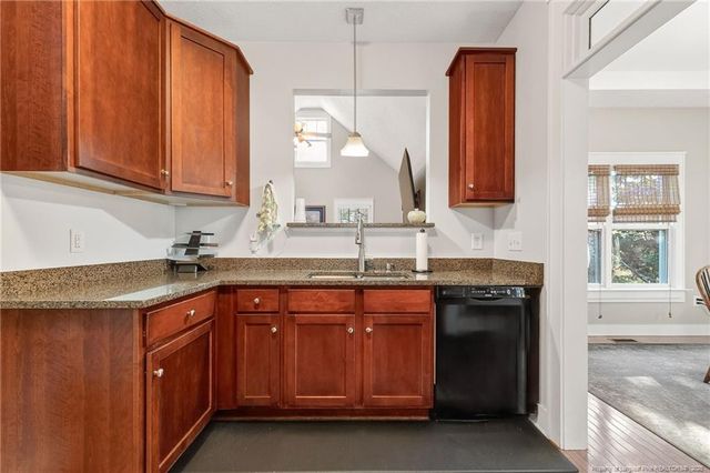 124 Riviera Lane, Sanford, NC 27332