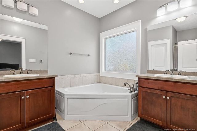 124 Riviera Lane, Sanford, NC 27332