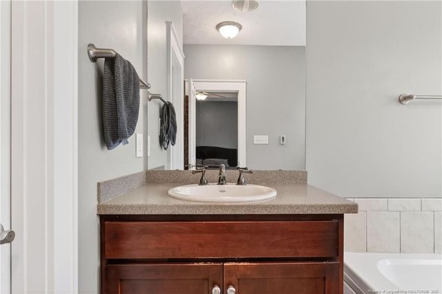 124 Riviera Lane, Sanford, NC 27332