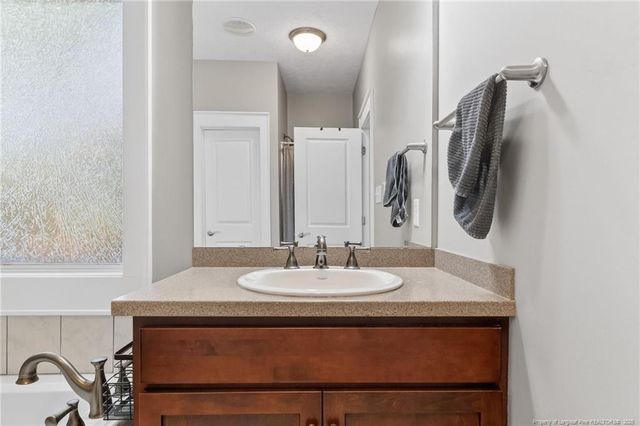 124 Riviera Lane, Sanford, NC 27332