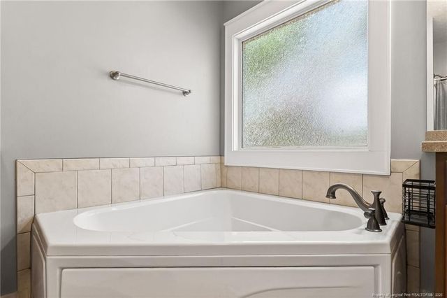 124 Riviera Lane, Sanford, NC 27332