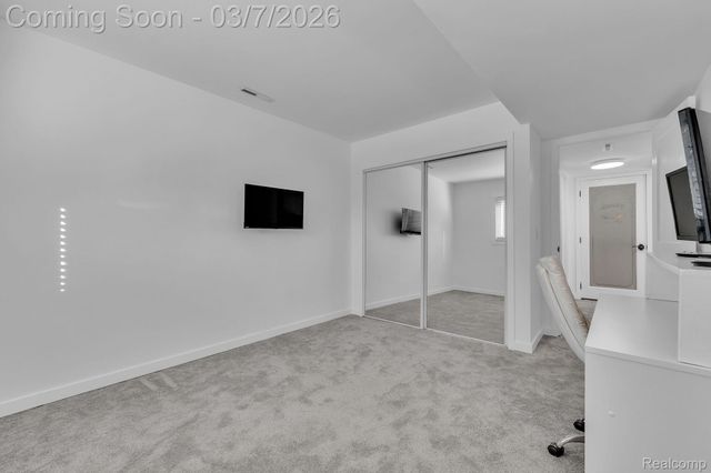 16302 Alpine Drive, Livonia, MI 48154