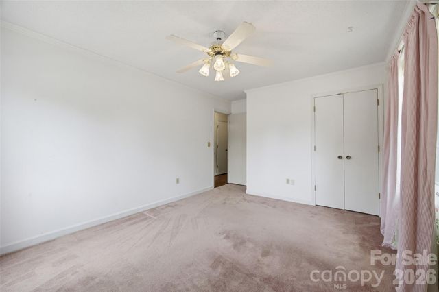 3721 9th Street Drive NE, Hickory, NC 28601