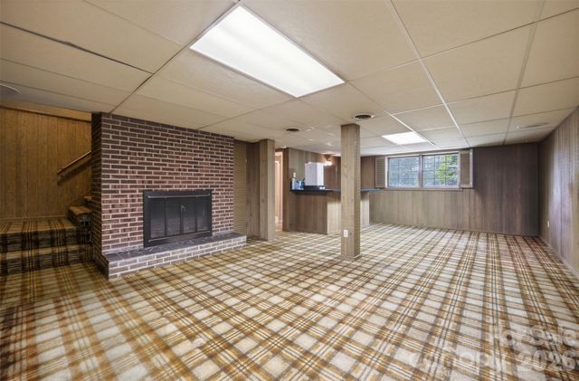 3721 9th Street Drive NE, Hickory, NC 28601