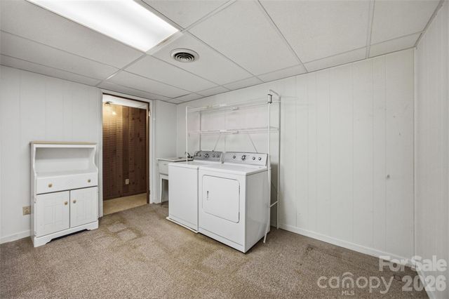 3721 9th Street Drive NE, Hickory, NC 28601