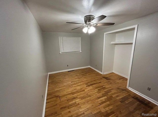 5825 Branch Road, Flint, MI 48506