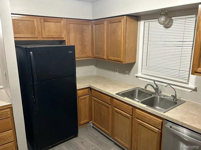 5825 Branch Road, Flint, MI 48506