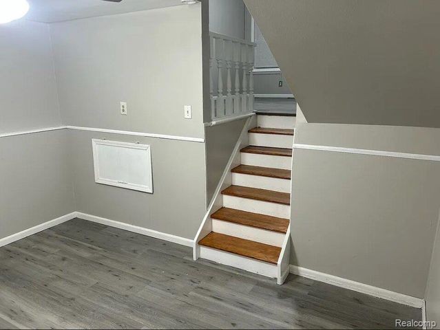 5825 Branch Road, Flint, MI 48506