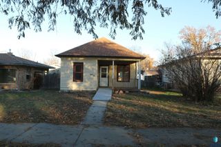 810 Locust St Street, Yankton, SD 57078