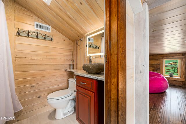 110 North River Lane, Butler, TN 37640