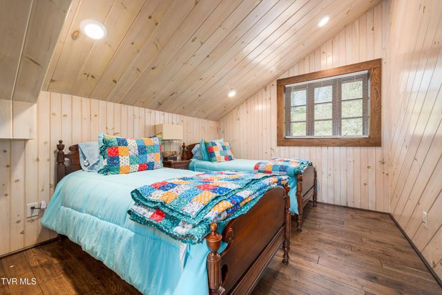 110 North River Lane, Butler, TN 37640