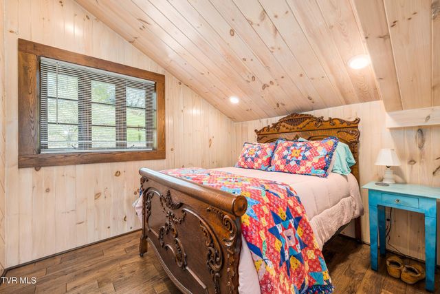 110 North River Lane, Butler, TN 37640