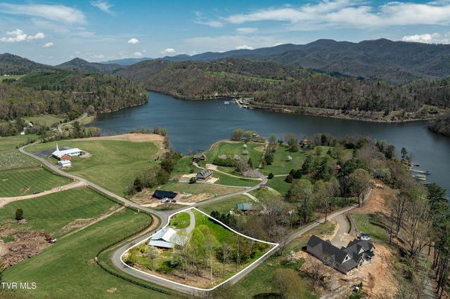 110 North River Lane, Butler, TN 37640