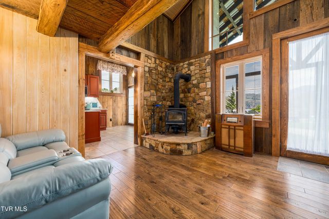 110 North River Lane, Butler, TN 37640