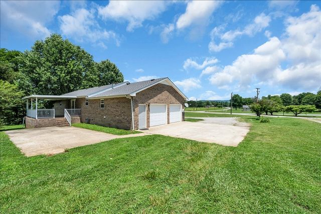 424 Winchester Hwy, Hillsboro, TN 37342