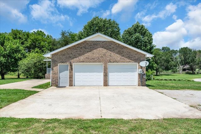 424 Winchester Hwy, Hillsboro, TN 37342