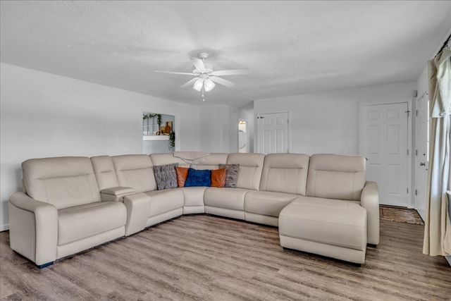 424 Winchester Hwy, Hillsboro, TN 37342